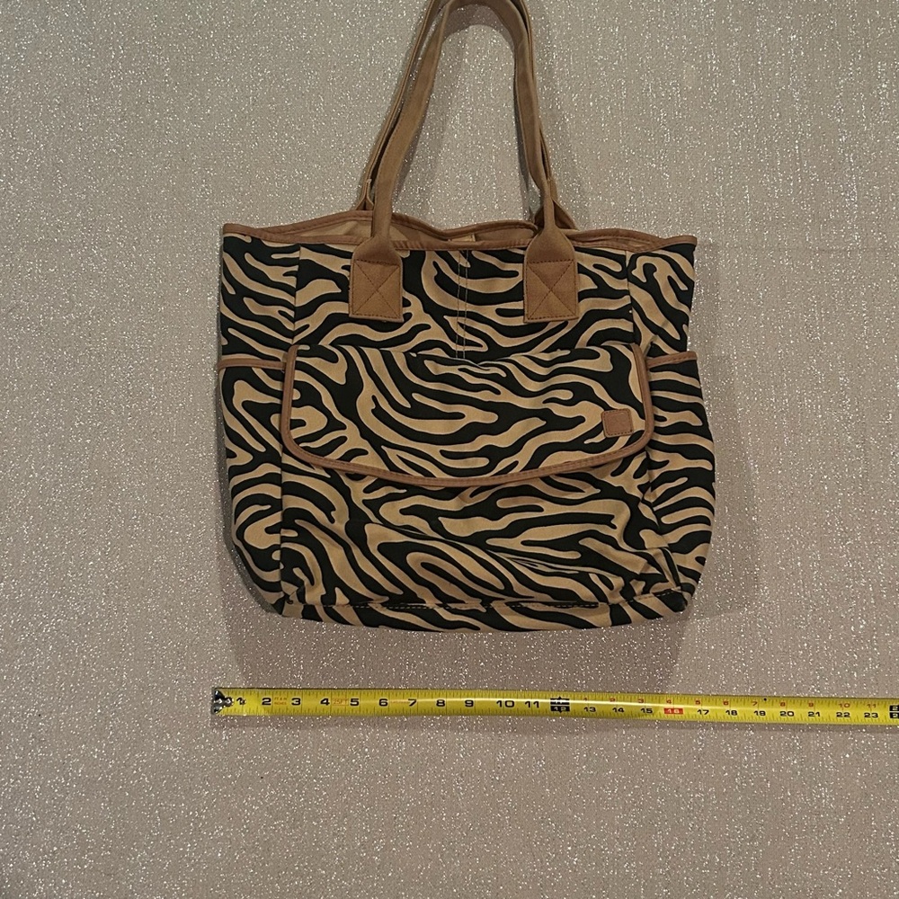Large zebra print beach tote - Picture 9 of 9